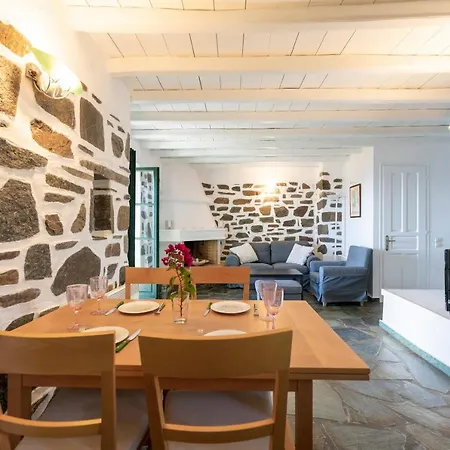 Holiday home Casa Glyfari In Glyfa Paros, Just 80 Meters From Beach